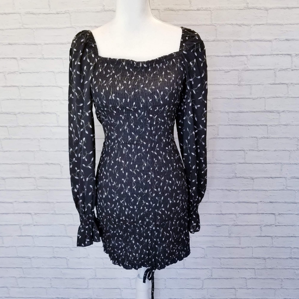 Junior's Plus Floral Black Dress